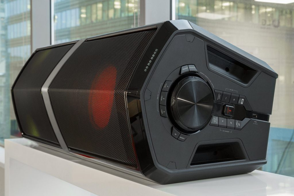 Музыкальный центр