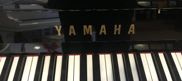 Цифровое пианино Yamaha