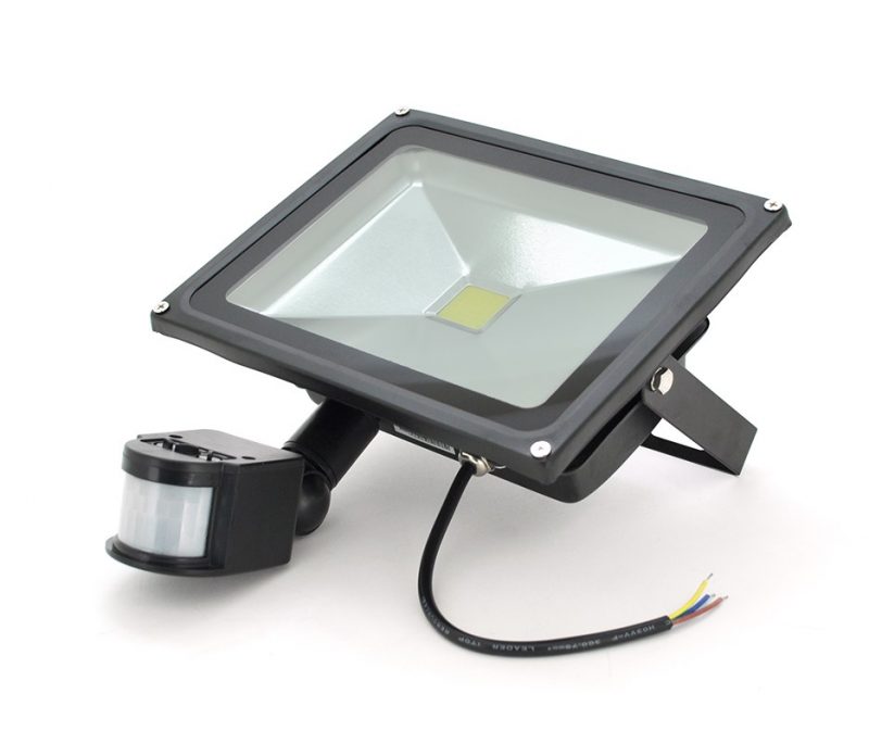 Прожектор LED c датчиком движения RJ-G-30W, IP66, 6400K Прожектор LED c датчиком движения RJ-G-30W, IP66, 6400K