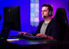 Razer BlackShark V2 Pro Wireless 7