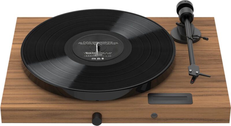 Pro-Ject Juke Box E1 OM5e Walnut